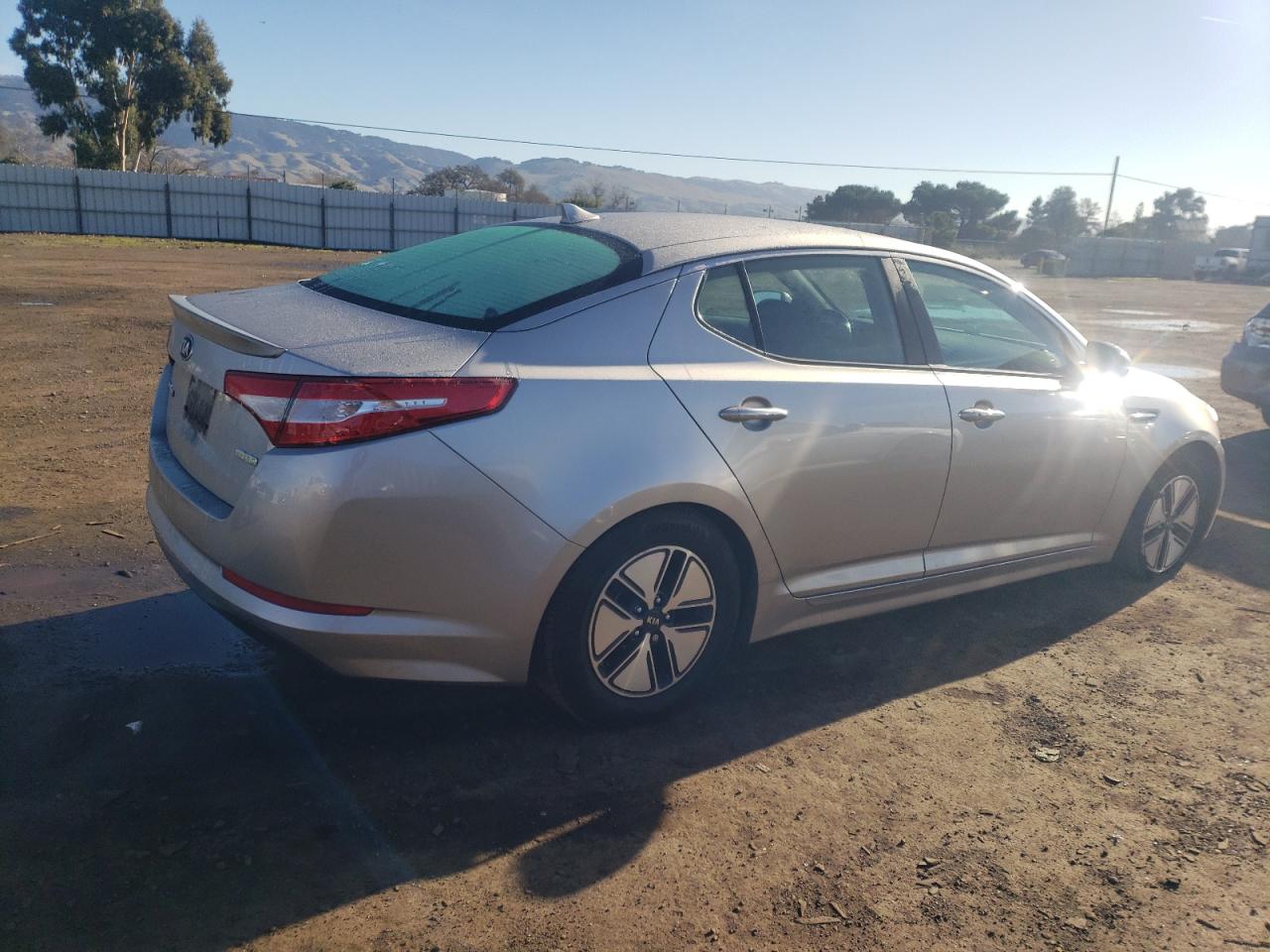 Image 3 of 2012 KIA OPTIMA HYBRID 2012 with VIN KNAGM4AD8C5022490