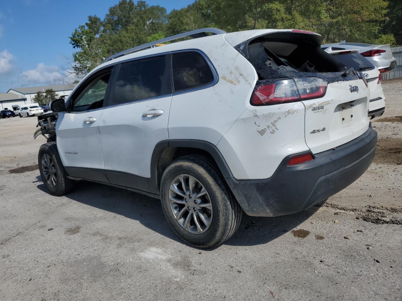 Obraz 2 z Jeep Cherokee Latitude Plus 2019 z VIN 1C4PJMLB8KD232311