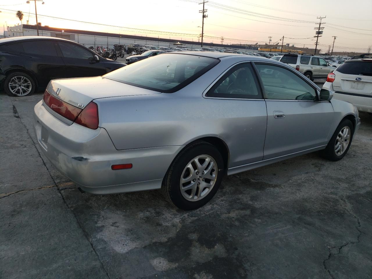 Obraz 3 z 2002 HONDA ACCORD EX 2002 z VIN 1HGCG22572A027353