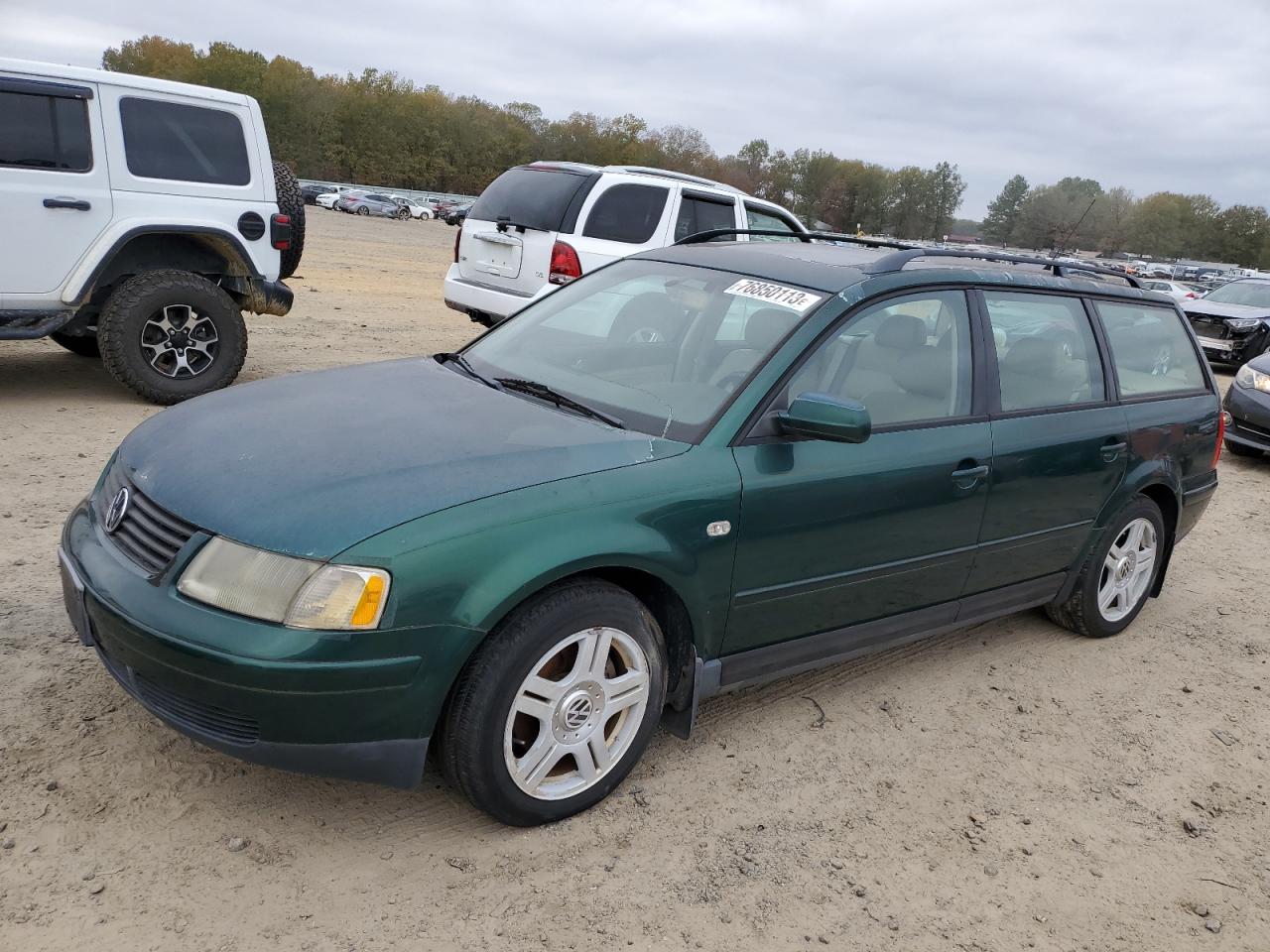 Obraz 1 z 2001 VOLKSWAGEN PASSAT GLX 4MOTION 2001 z VIN WVWLH63B31E036307