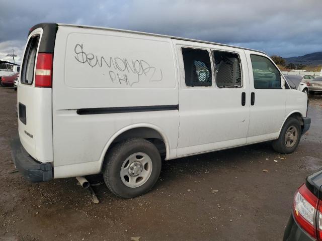 Image 3 of 2004 CHEVROLET EXPRESS G1500  2004 with VIN 1GCFG15XX41173008