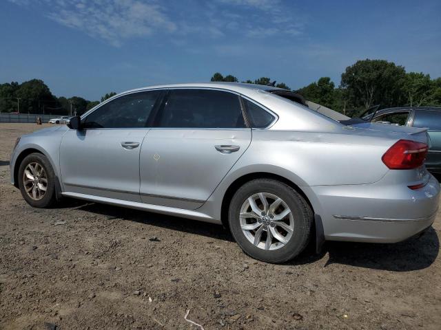 Image 2 of 2016 VOLKSWAGEN PASSAT S 2016 with VIN 1VWAS7A30GC040794