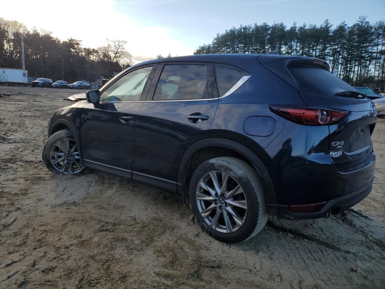 Image 2 of 2021 MAZDA CX-5 GRAND TOURING 2021 with VIN JM3KFBDM0M1429369