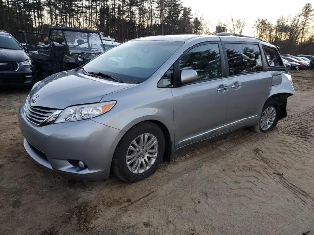 Image 1 of 2017 TOYOTA SIENNA XLE 2017 with VIN 5TDYZ3DC9HS879053