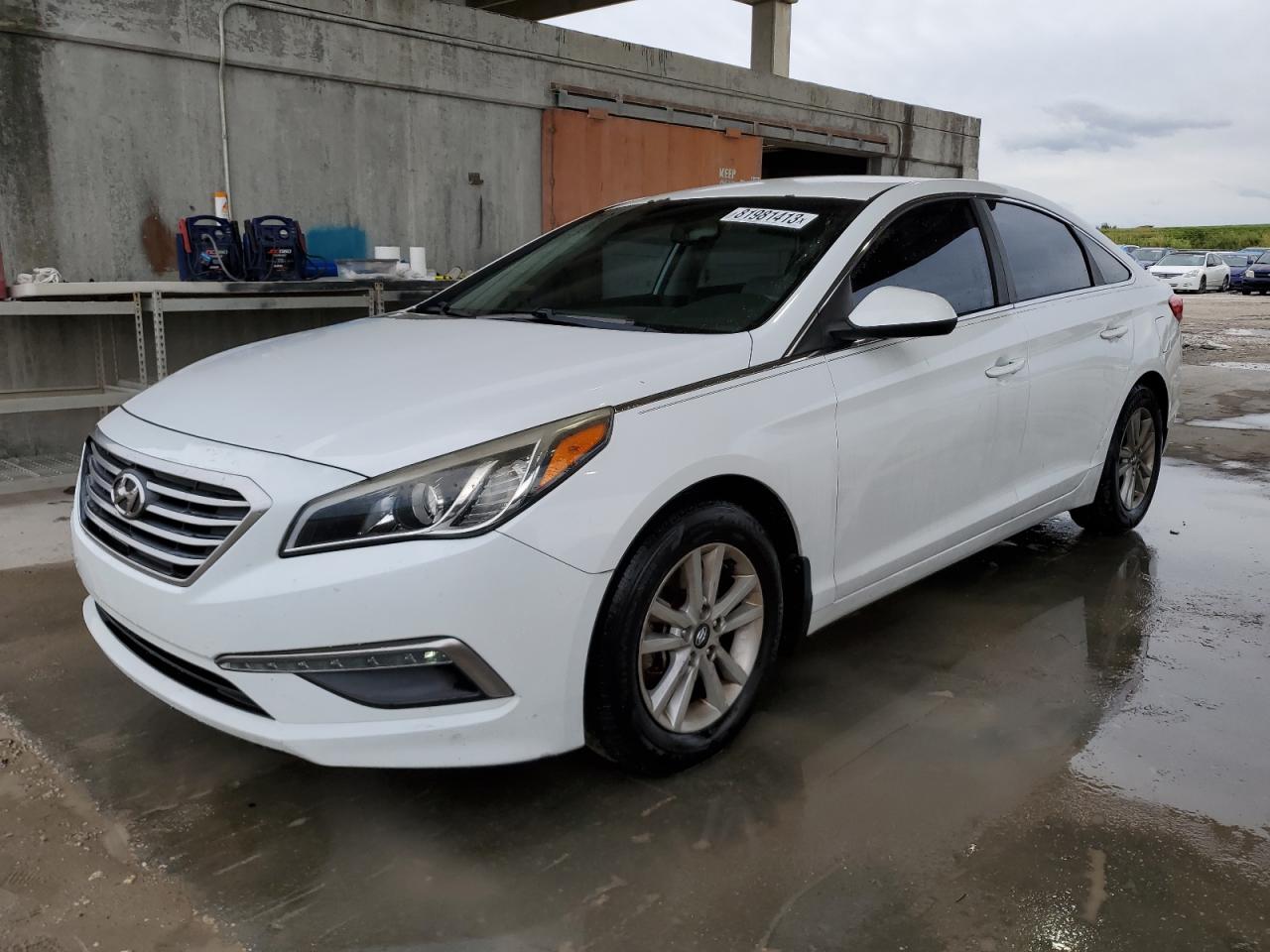 Obraz 1 z 2015 HYUNDAI SONATA SE 2015 z VIN 5NPE24AF2FH180362