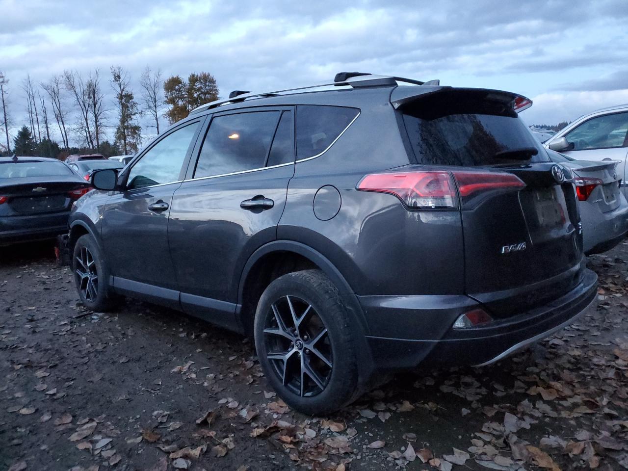 Obraz 2 z 2016 TOYOTA RAV4 SE 2016 z VIN 2T3JFREVXGW513662