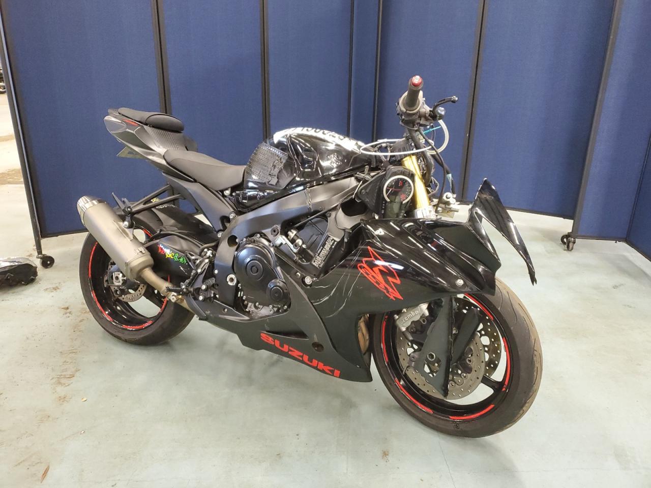 Obraz 1 z 2019 SUZUKI GSX-R750  2019 z VIN JS1GR7MA6K7100575