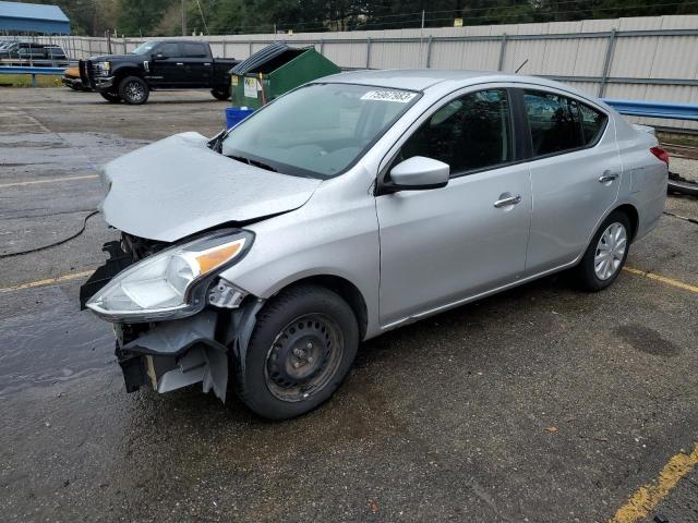 Obraz 1 z 2018 NISSAN VERSA S 2018 z VIN 3N1CN7AP6JK437372