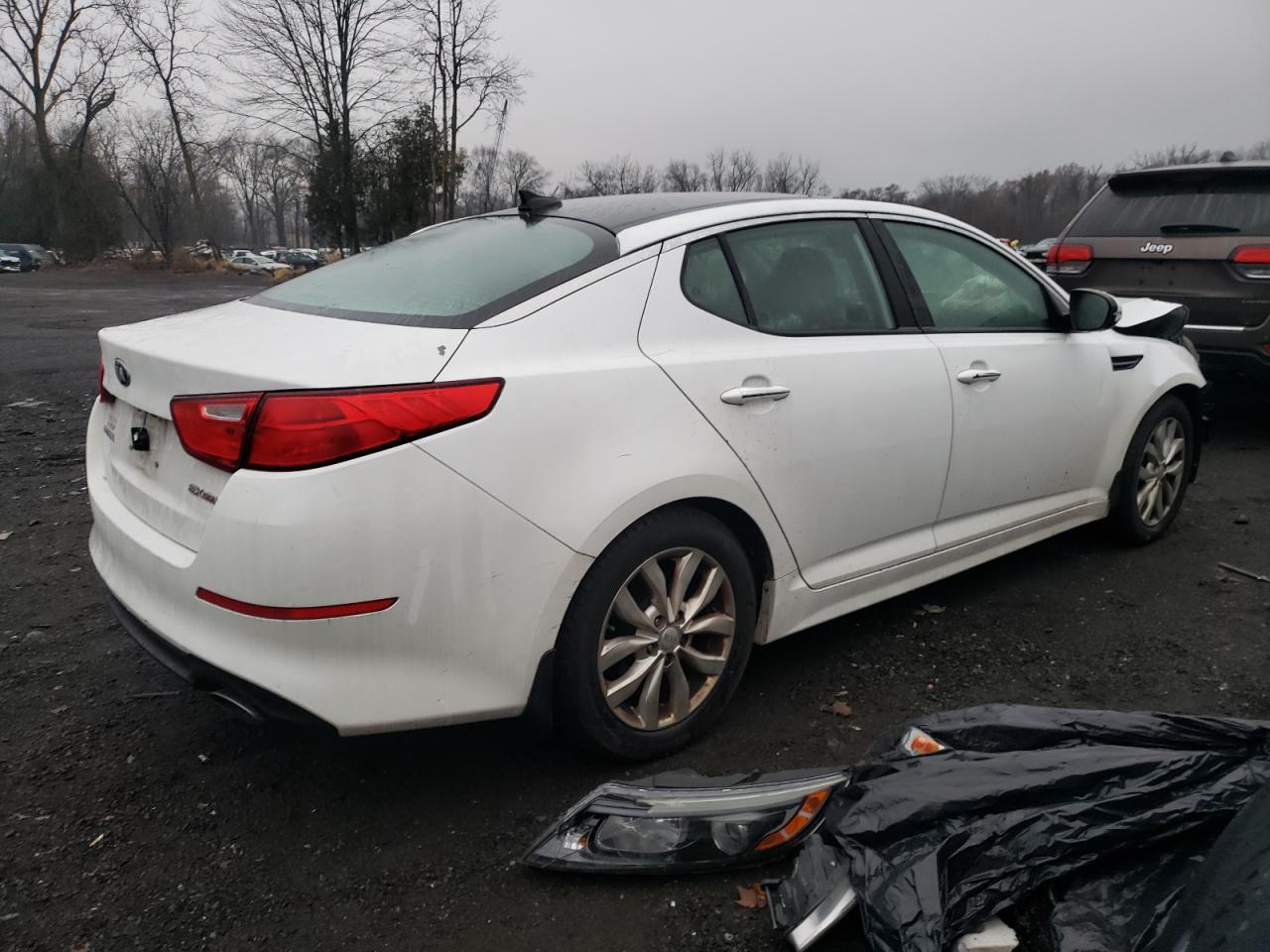 Image 3 of 2015 KIA OPTIMA EX 2015 with VIN 5XXGN4A74FG361189