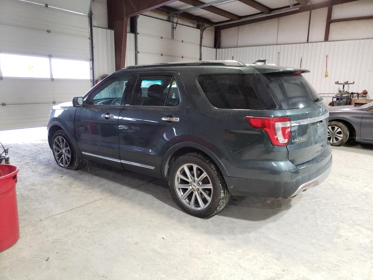 Obraz 2 z 2016 FORD EXPLORER LIMITED 2016 z VIN 1FM5K8F82GGD15388