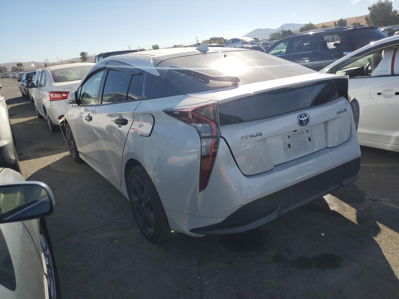 Obraz 2 z 2017 TOYOTA PRIUS  2017 z VIN JTDKARFU5H3533783