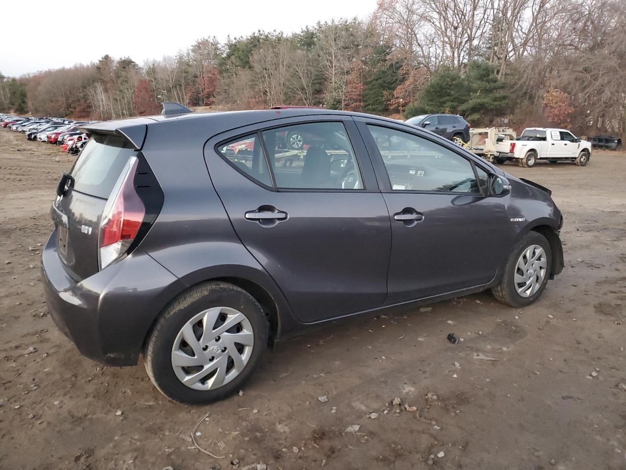 Изображение 3 2015 TOYOTA PRIUS C  2015 с VIN JTDKDTB3XF1586232