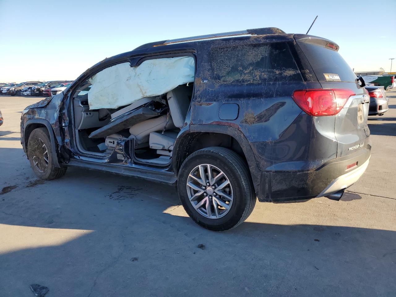 Obraz 2 z 2018 GMC ACADIA SLE 2018 z VIN 1GKKNLLS2JZ131814