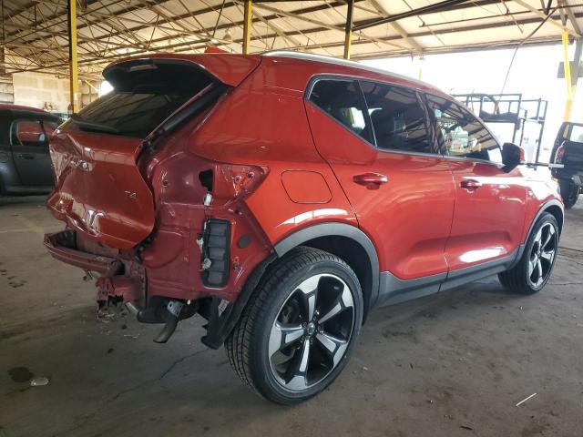 Obraz 3 z 2019 VOLVO XC40 T4 MOMENTUM 2019 z VIN YV4AC2HK0K2061074