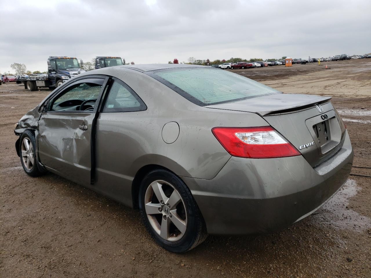 Image 2 of 2006 HONDA CIVIC EX 2006 with VIN 2HGFG12886H581347