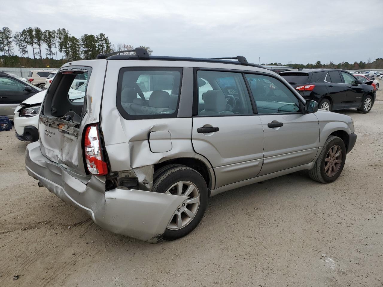 Image 3 of 2005 SUBARU FORESTER 2.5XS 2005 with VIN JF1SG65695H754517