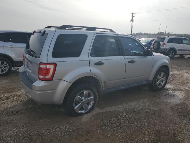 Obraz 3 z 2012 FORD ESCAPE XLT 2012 z VIN 1FMCU9D75CKB18689