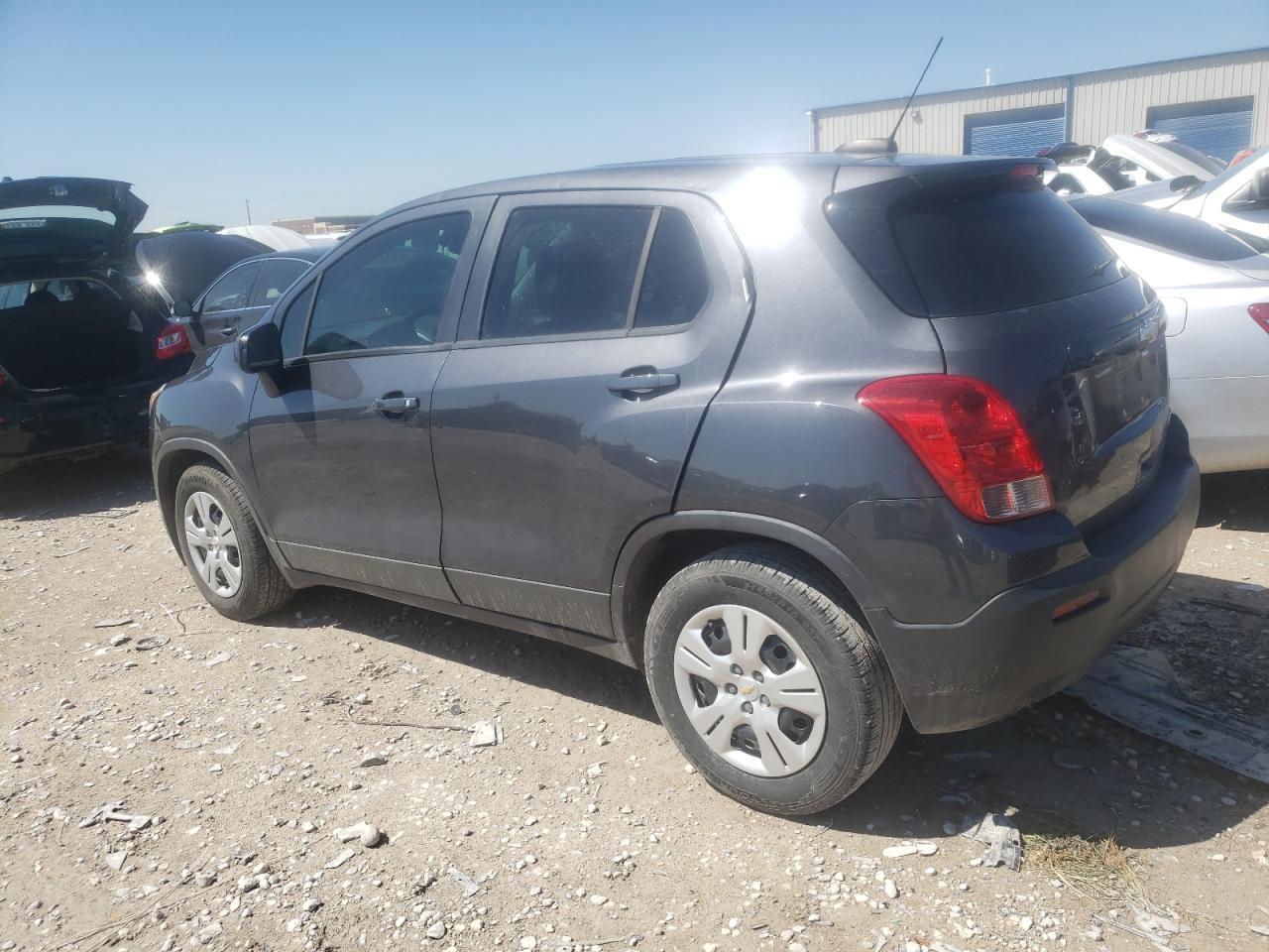 Изображение 2 2016 CHEVROLET TRAX LS 2016 с VIN 3GNCJKSB3GL218913
