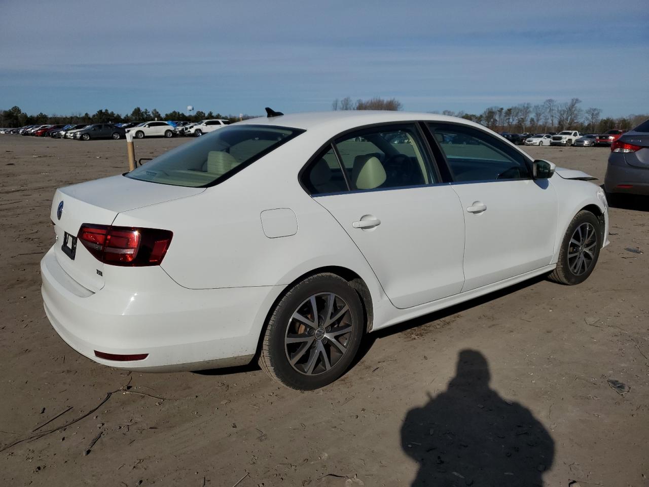 Image 3 of 2017 VOLKSWAGEN JETTA SE 2017 with VIN 3VWDB7AJ1HM289973