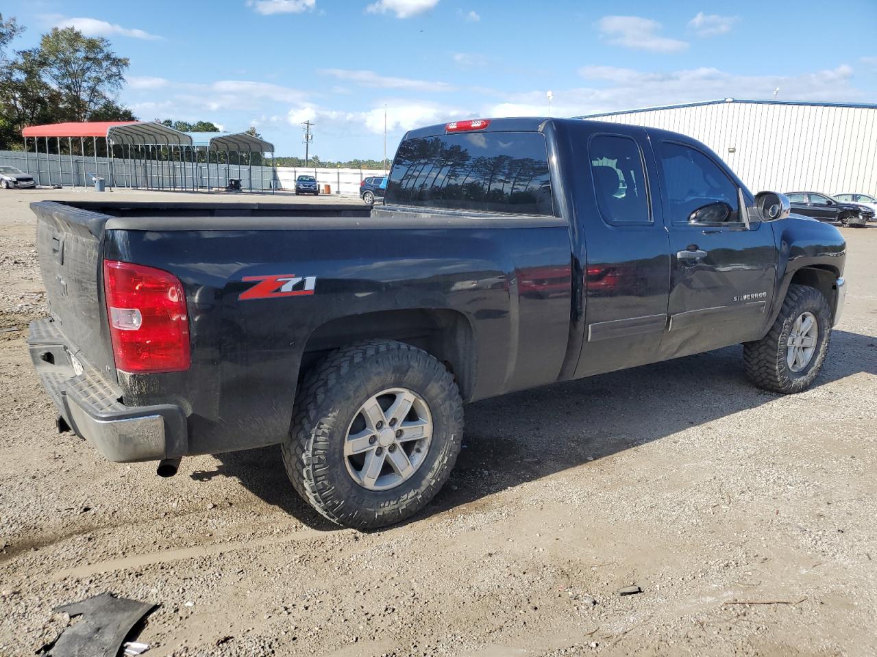 Image 3 of 2010 CHEVROLET SILVERADO C1500 LT 2010 with VIN 1GCSCSE09AZ138251