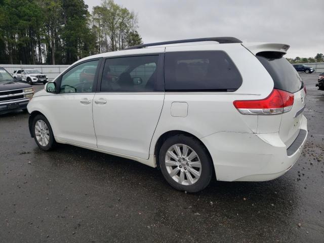 Obraz 2 z 2012 TOYOTA SIENNA XLE 2012 z VIN 5TDYK3DC8CS227974