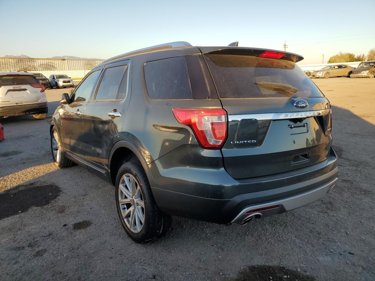 Изображение 2 2016 FORD EXPLORER LIMITED 2016 с VIN 1FM5K7F84GGC90648