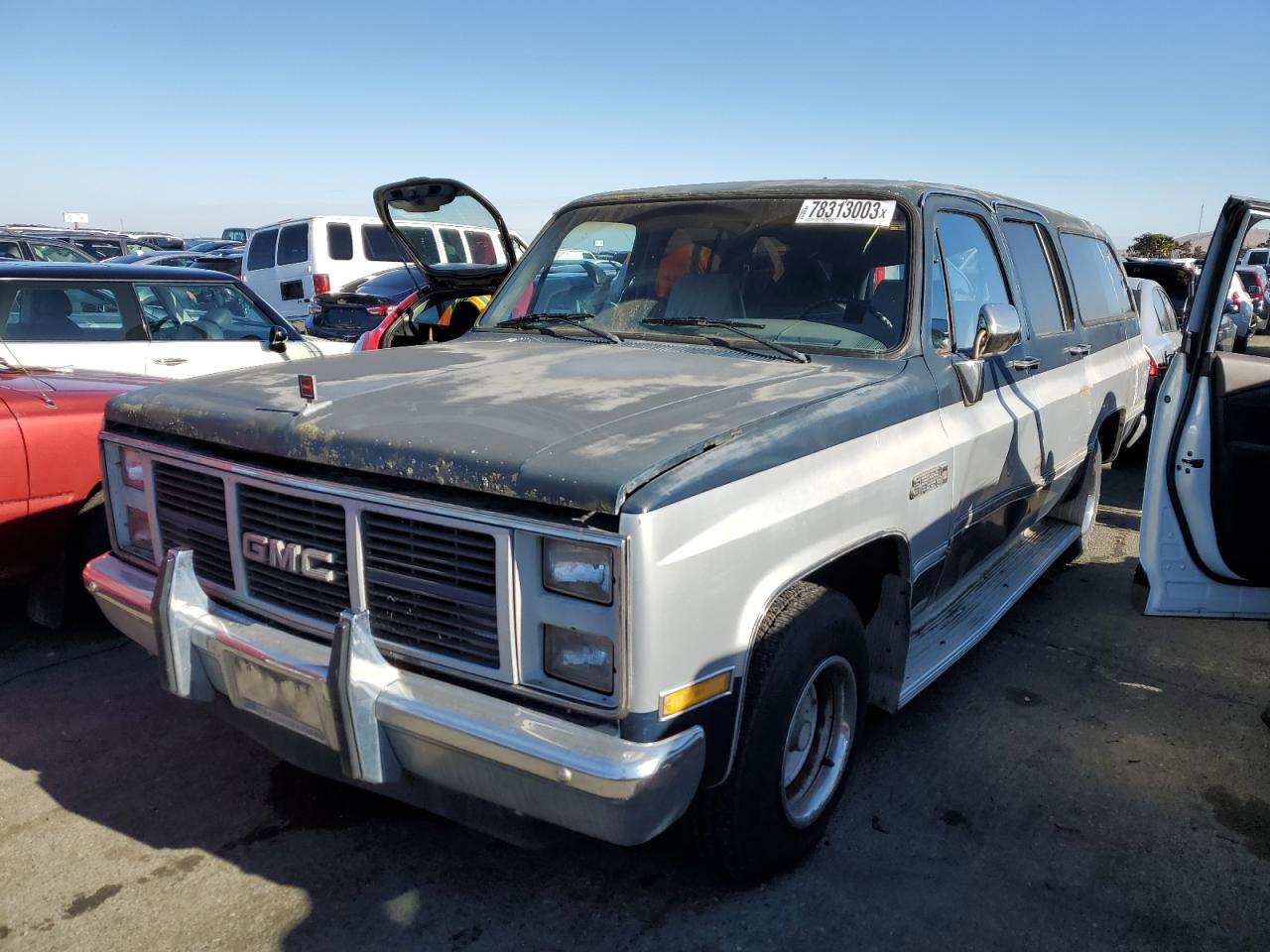 Image 1 of 1988 GMC SUBURBAN R15 CONVENTIONAL 1988 with VIN 1GKER16K5JF537508