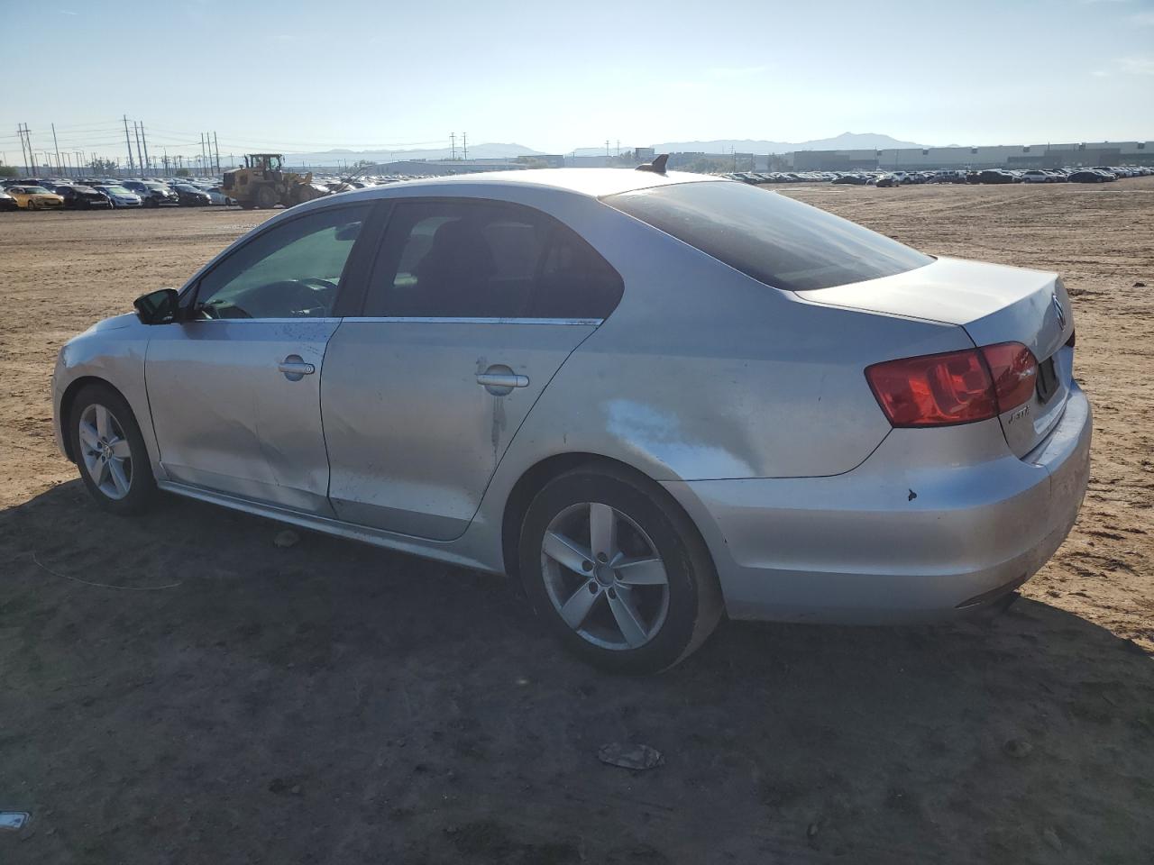 Image 2 of 2013 VOLKSWAGEN JETTA TDI 2013 with VIN 3VWLL7AJXDM444569
