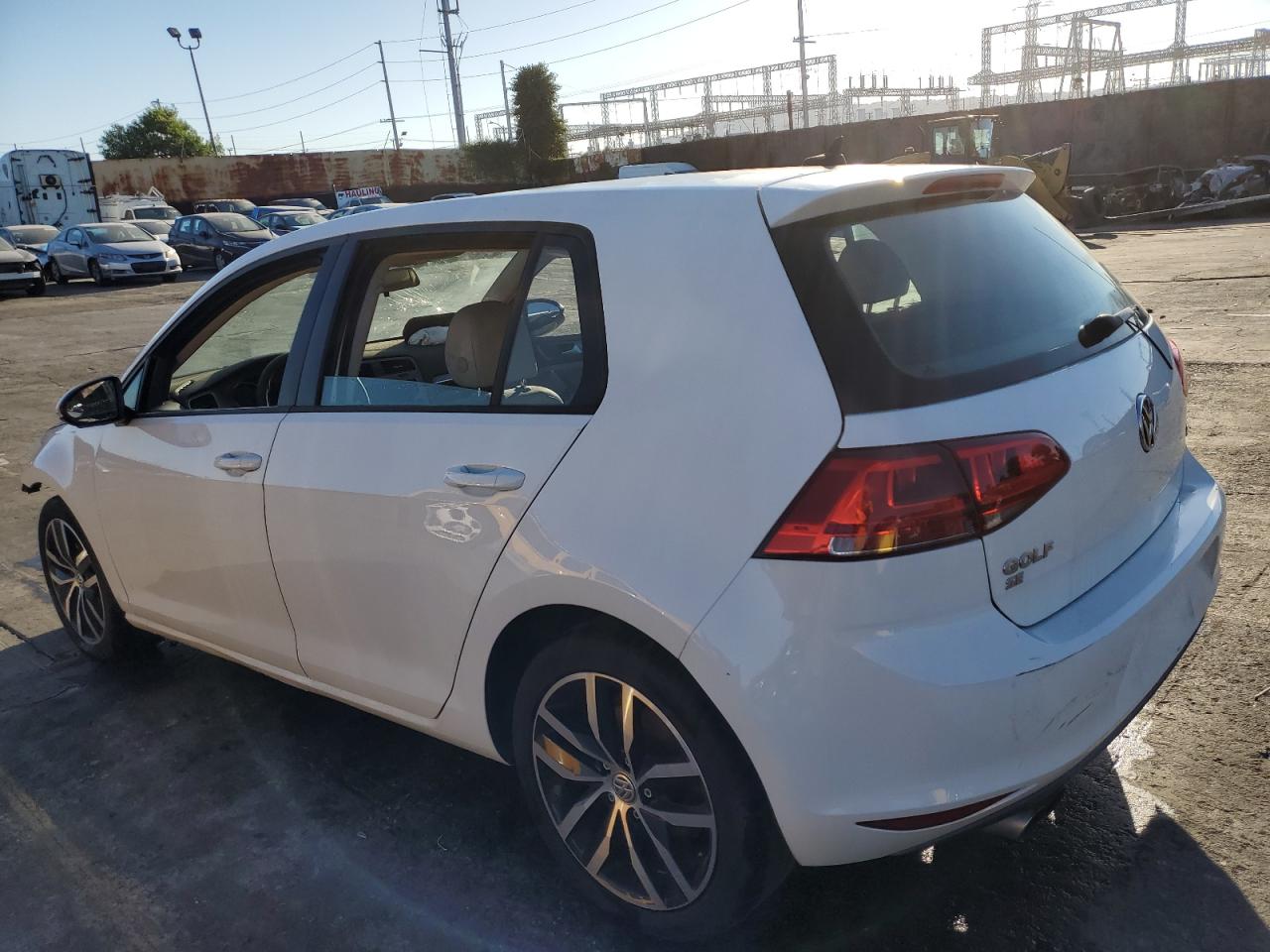 Obraz 2 z 2016 VOLKSWAGEN GOLF S/SE 2016 z VIN 3VW217AUXGM029719