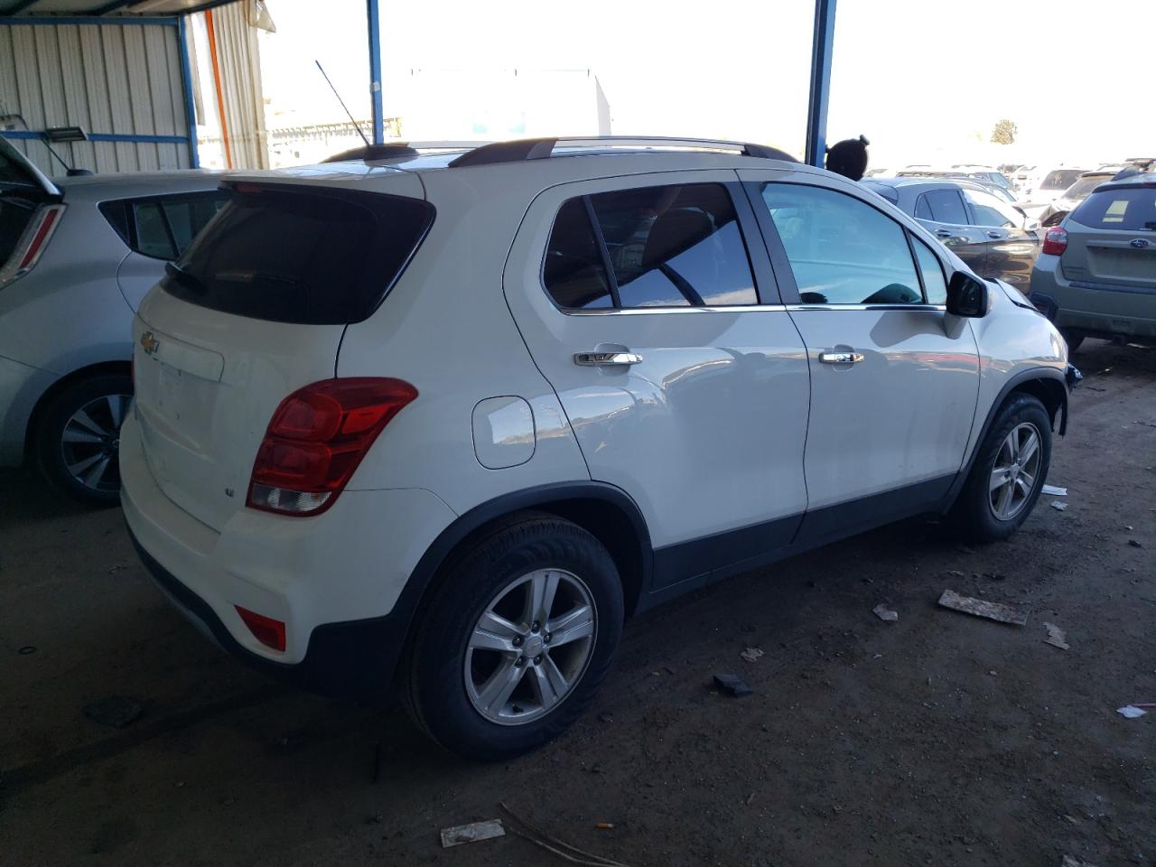 Изображение 3 2018 CHEVROLET TRAX 1LT 2018 с VIN KL7CJLSB8JB708199