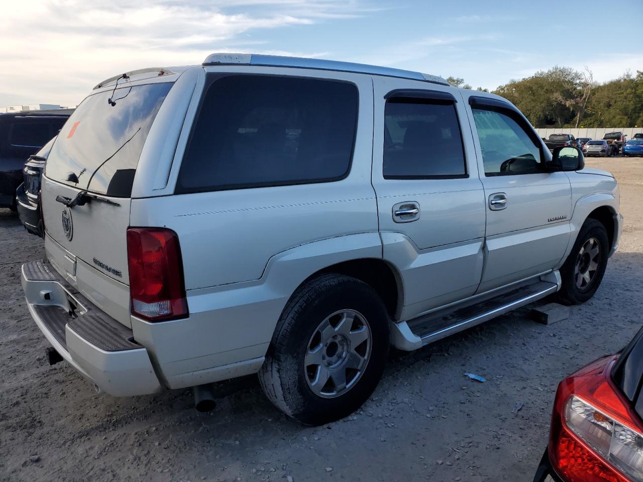 Изображение 3 2005 CADILLAC ESCALADE LUXURY 2005 с VIN 1GYEC63N55R224787