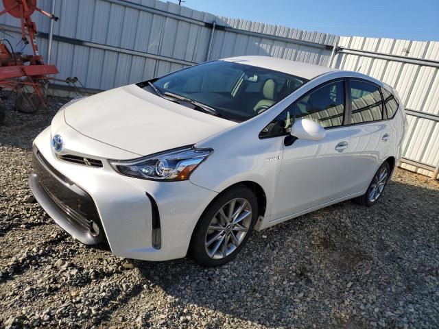2017 TOYOTA PRIUS V  2017 image