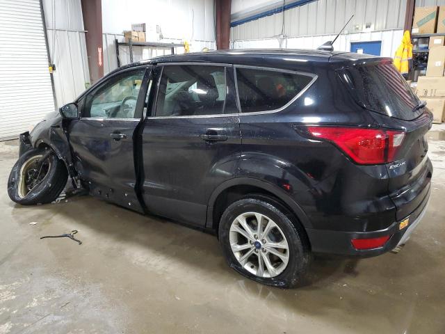 Obraz 2 z 2019 FORD ESCAPE SE 2019 z VIN 1FMCU9GD4KUA93272