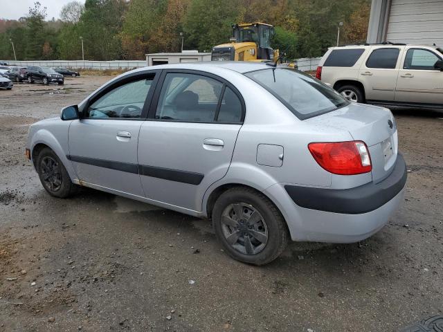 Image 2 of 2009 KIA RIO BASE 2009 with VIN KNADE223596550632