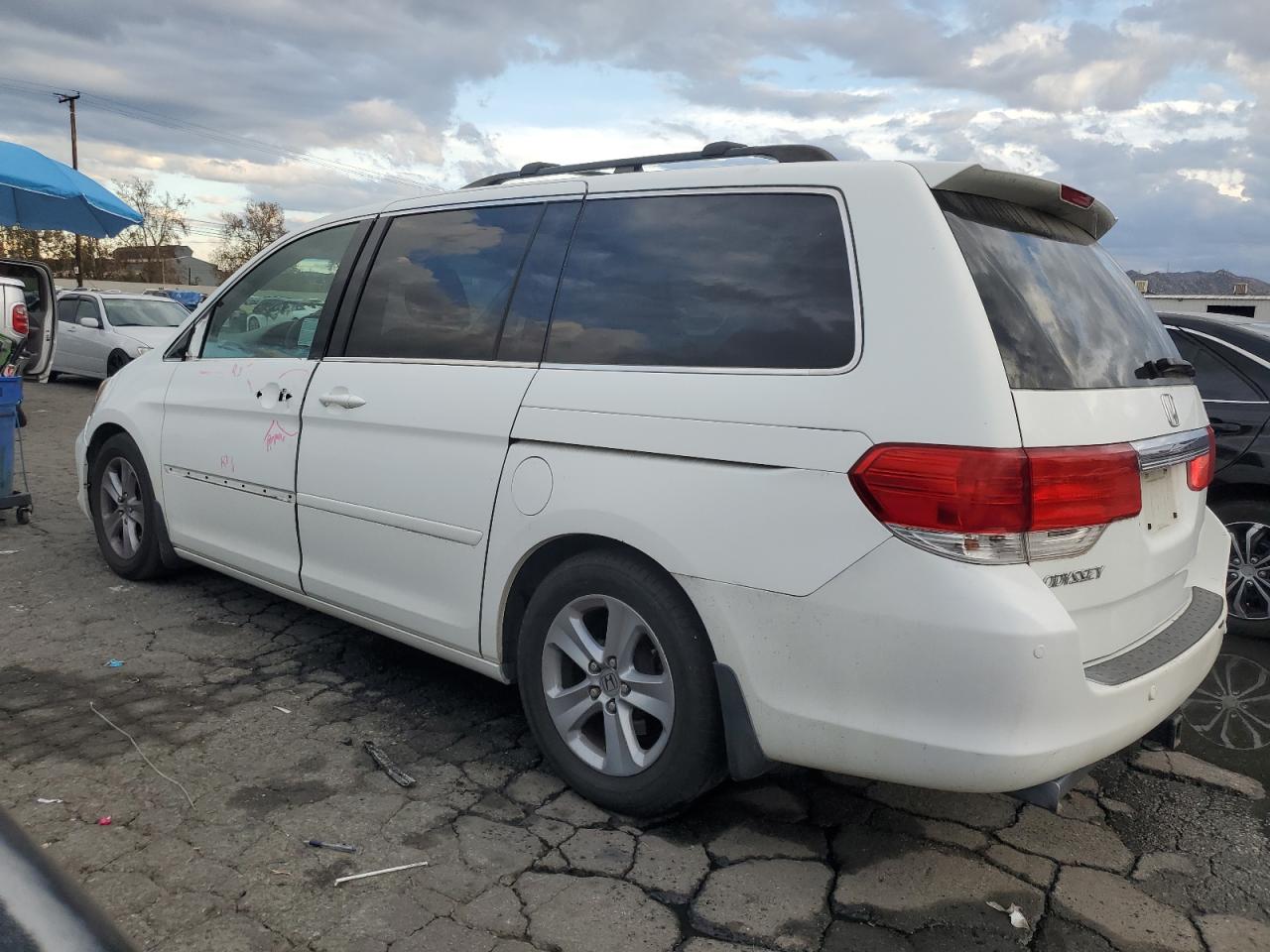 Image 2 of 2008 HONDA ODYSSEY TOURING 2008 with VIN 5FNRL38958B005078