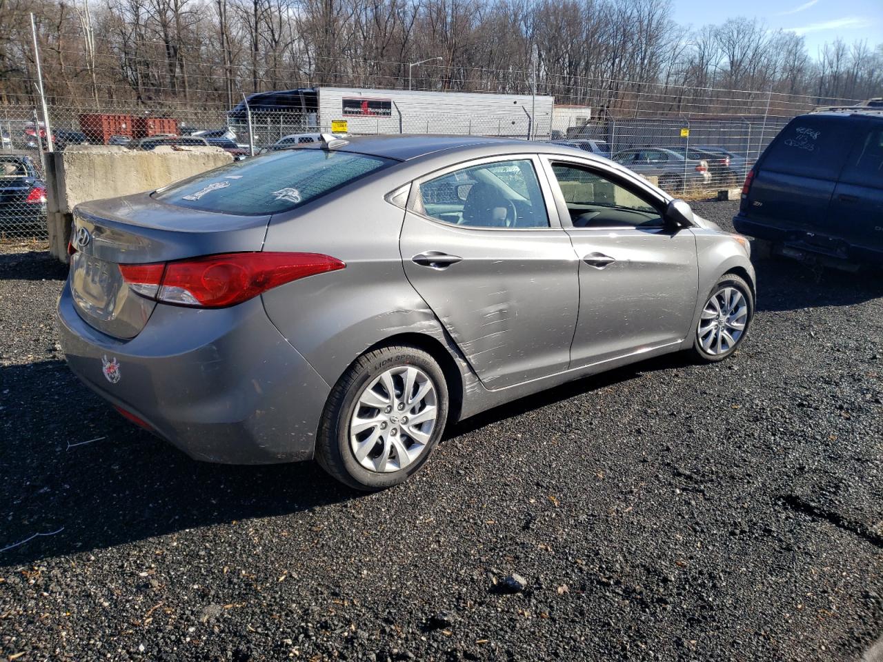 Obraz 3 z 2013 HYUNDAI ELANTRA GLS 2013 z VIN 5NPDH4AE7DH202743