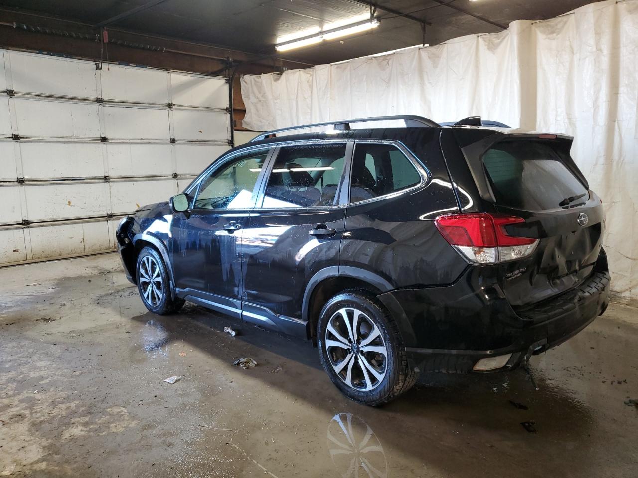 Image 2 of 2020 SUBARU FORESTER LIMITED 2020 with VIN JF2SKAUC5LH489158