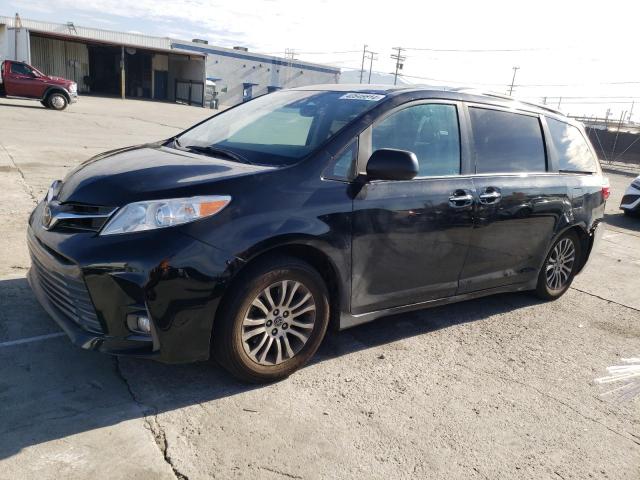 2020 TOYOTA SIENNA XLE 2020 image