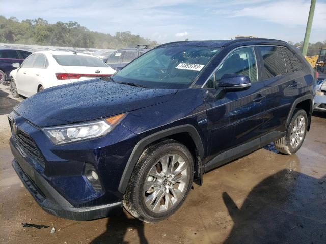 Изображение 1 2021 TOYOTA RAV4 XLE PREMIUM 2021 с VIN 2T3C1RFV1MW172458