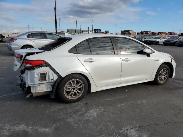 Image 3 of 2020 TOYOTA COROLLA LE 2020 with VIN JTDEBRBE8LJ007421