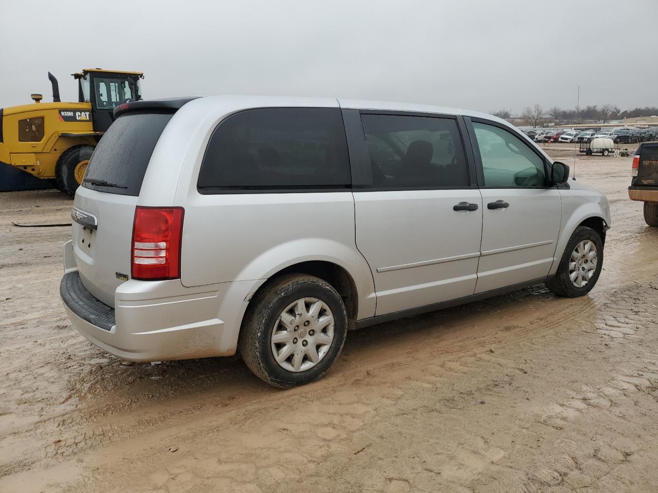 Image 3 of 2008 CHRYSLER TOWN & COUNTRY LX 2008 with VIN 2A8HR44H28R721267