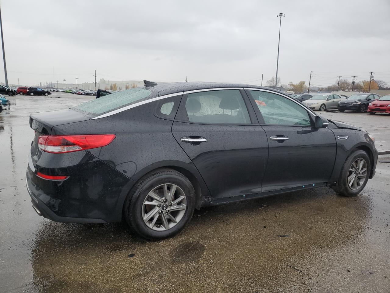 Obraz 3 z 2019 KIA OPTIMA LX 2019 z VIN 5XXGT4L35KG345707