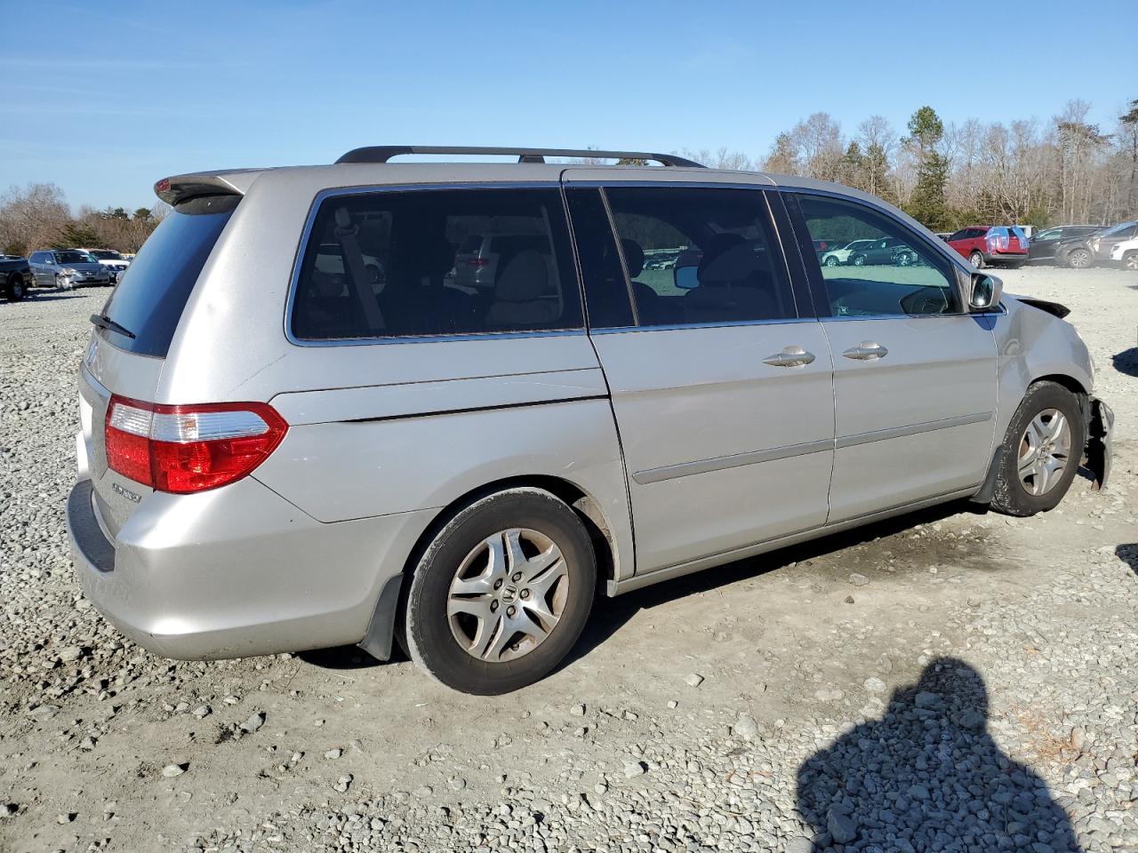 Image 3 of 2005 HONDA ODYSSEY EX 2005 with VIN 5FNRL38435B421498
