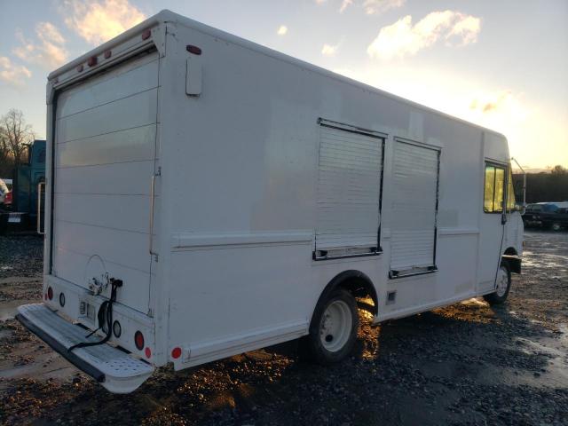 Image 3 of 2005 FREIGHTLINER CHASSIS M LINE WALK-IN VAN 2005 with VIN 4UZAANBW95CU14959