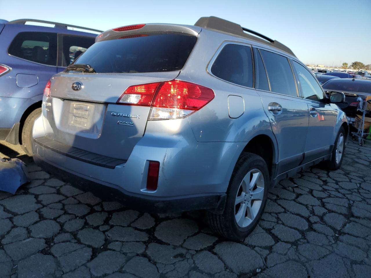 Image 3 of 2013 SUBARU OUTBACK 2.5I PREMIUM 2013 with VIN 4S4BRBGC5D3281481