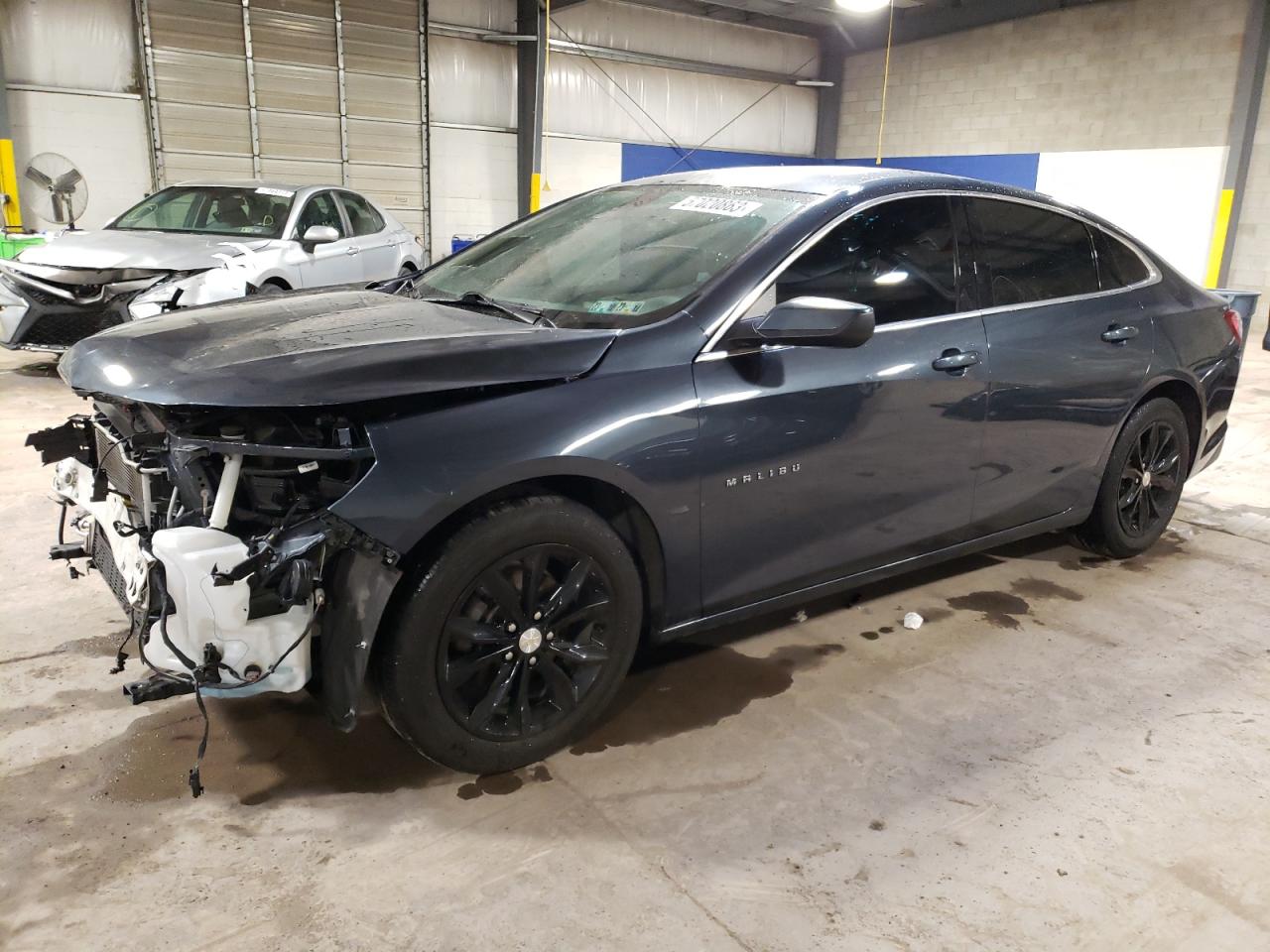 Изображение 1 2020 CHEVROLET MALIBU LT 2020 с VIN 1G1ZD5ST9LF093871