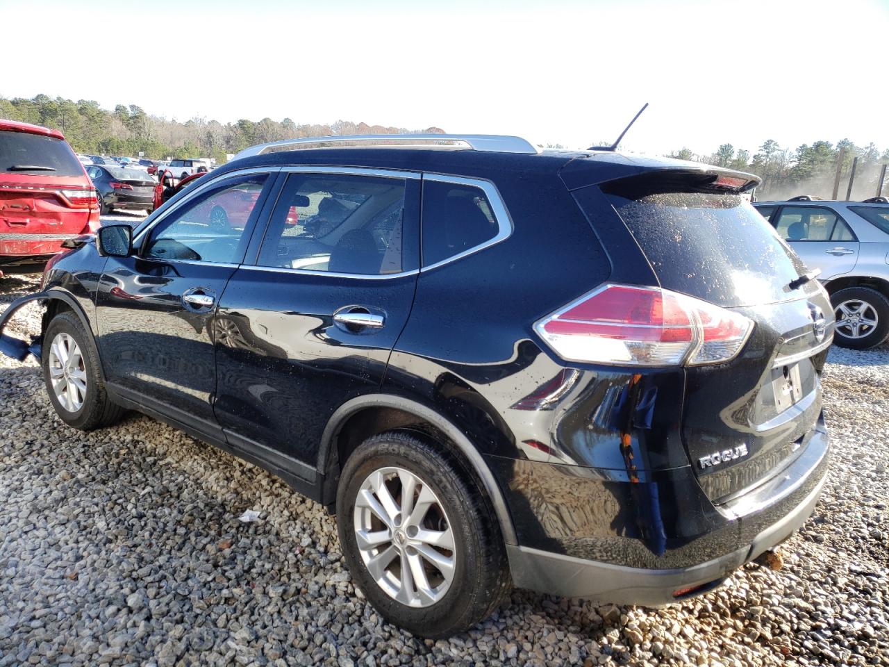 Image 2 of 2015 NISSAN ROGUE S 2015 with VIN KNMAT2MT5FP513451