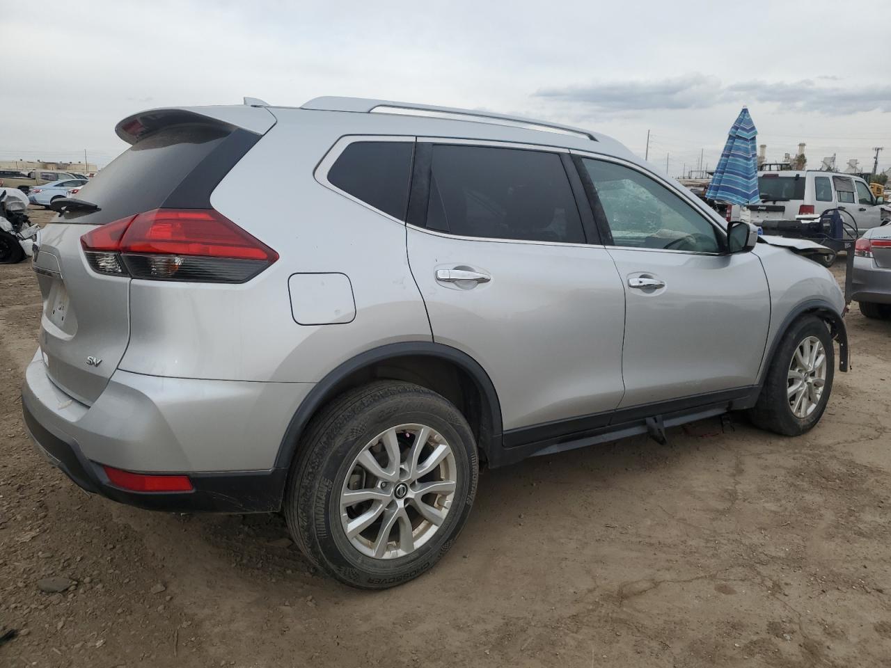 Image 3 of 2017 NISSAN ROGUE S 2017 with VIN JN8AT2MT5HW153207