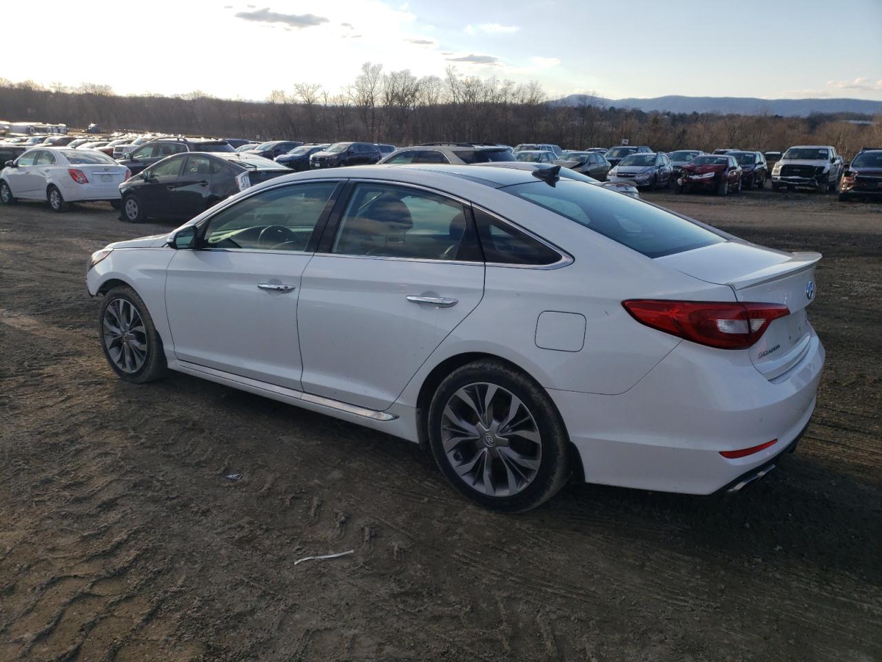 Image 2 of 2017 HYUNDAI SONATA SPORT 2017 with VIN 5NPE34AB0HH458303
