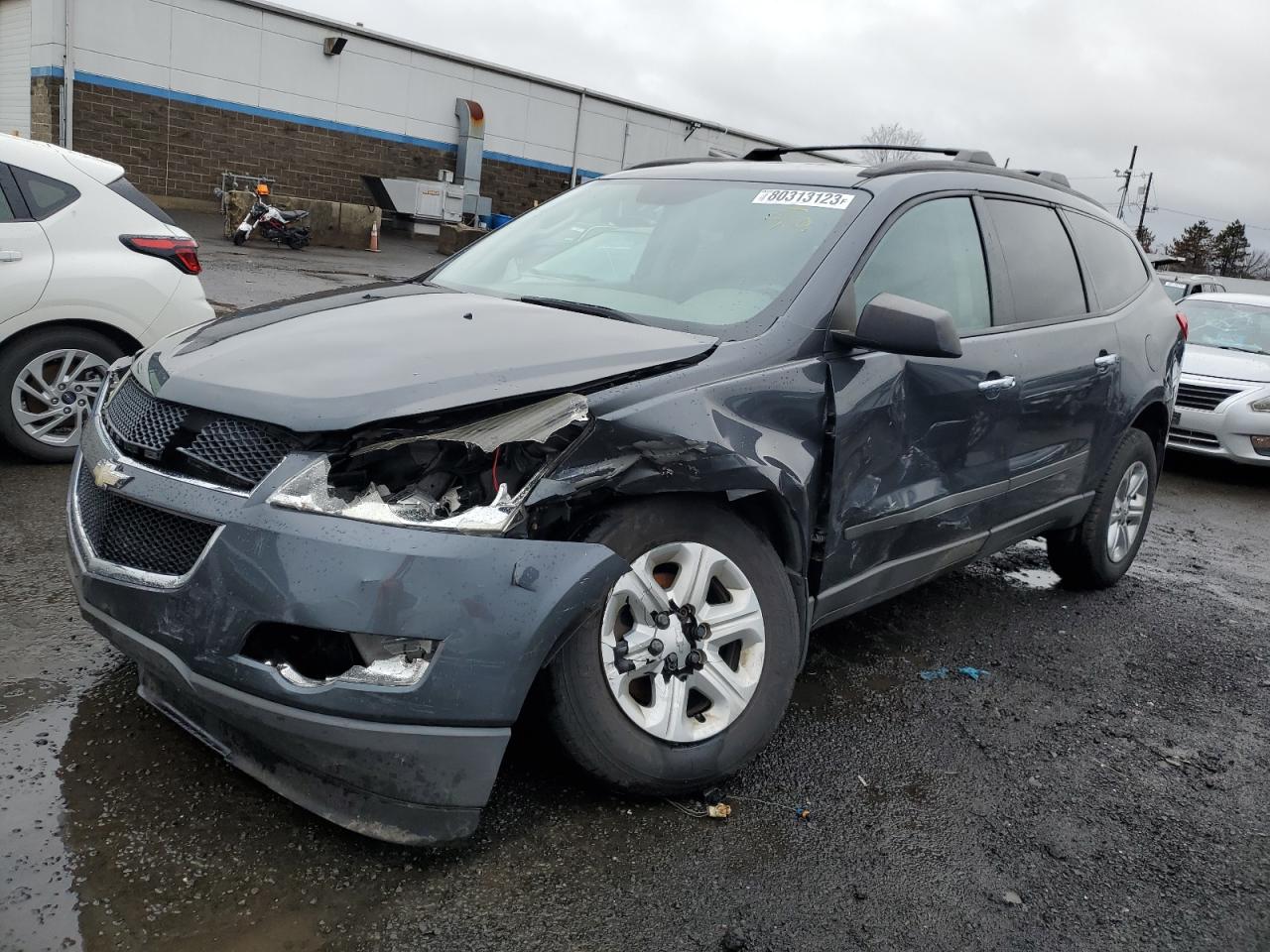 2011 CHEVROLET TRAVERSE LS 2011 image